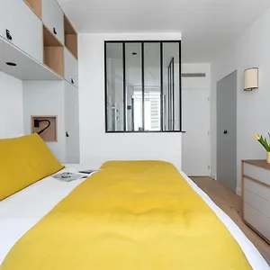 Pick A Flat's In Saint Germain - Rue Corneille Apartment Paris